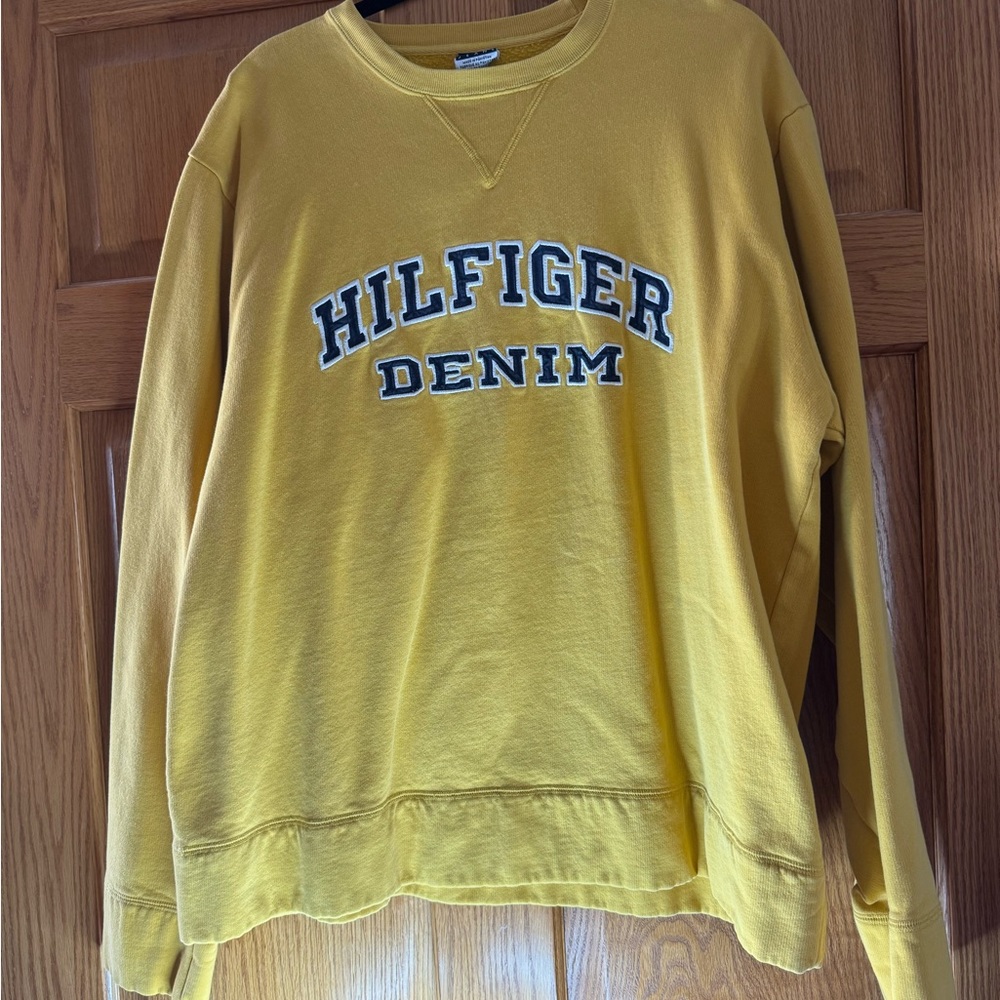 Tommy Hilfiger yellow sweatshirt size XL